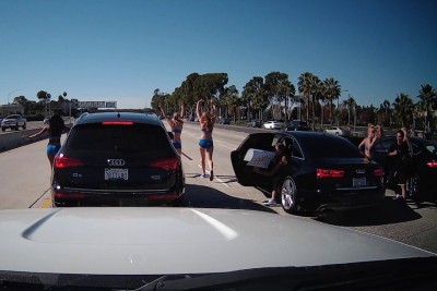 Cheerleaders In Luxury SUVs Stop Southern California 405 Freeway To Protest Election Results Cheerleaders In Luxury SUVs Stop Southern California 405 Freeway To Protest Election Results