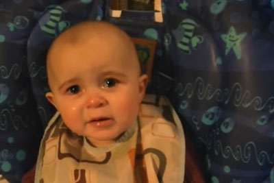 Your Face Will Be Covered In Tears Watching This Emotional Baby Crying When His Mother Sings Your Face Will Be Covered In Tears Watching This Emotional Baby Crying When His Mother Sings