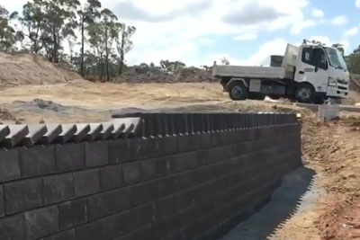 This Worker's Brick Laying Method Is Freaking Awesome This Worker's Brick Laying Method Is Freaking Awesome