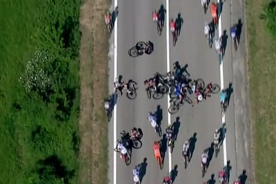 Huge Cyclist Crash With Police Motorbike Leaves Team Sky Hopes In Tatters Huge Cyclist Crash With Police Motorbike Leaves Team Sky Hopes In Tatters