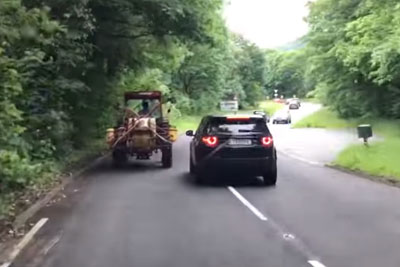 Is This The Most Stupid Driver In North Wales? His Arrogance Was Captured On A Dashcam... Is This The Most Stupid Driver In North Wales? His Arrogance Was Captured On A Dashcam...