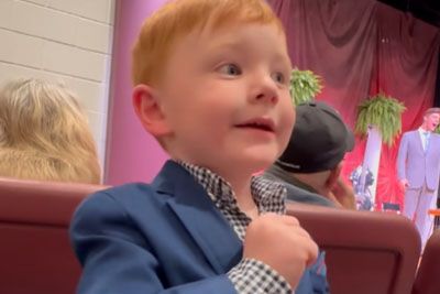 VIDEO: Babica objavila nastop 4-letnega vnuka: Posnetek ima 6 milijonov ogledov!