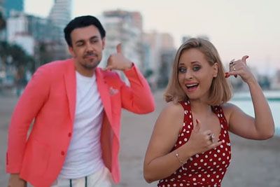 VIDEO: Maraaya prepevala o zlati ribici: Nova pesem, ki navdušuje Slovence!