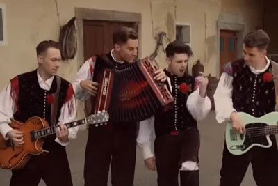 Slovenci zapeli hrvaško pesem z Evrovizije: Predstavili so jo v polka različici!