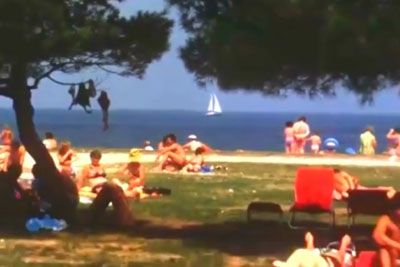Nostalgičen posnetek iz leta 1979: Ste tudi vi na morje hodili v Fieso?