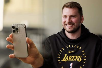 Luka Dončić ob tla zabrisal telefon: 