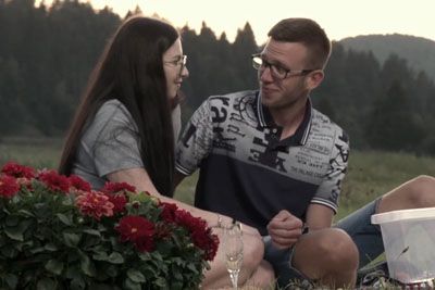 Patricija in Dejan iz Ljubezen po domače ganila, rodila se jima je deklica