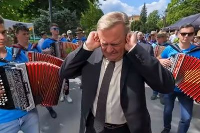 Hudomušno so si privoščili