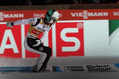 Domen Prevc neustavljiv, peta zaporedna zmaga