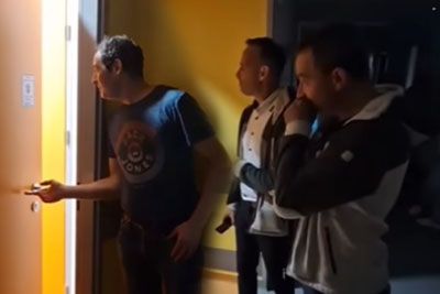 Član ansambla med poroko postal očka: Tako so ganili mamo v porodnišnici