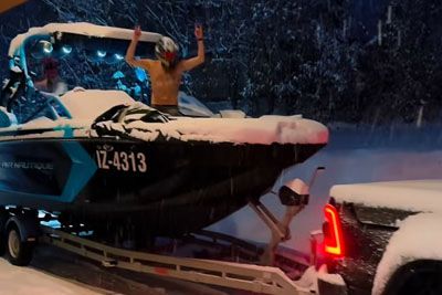 Štajerci z norim posnetkom na čolnu, prizor ima že pol milijona ogledov