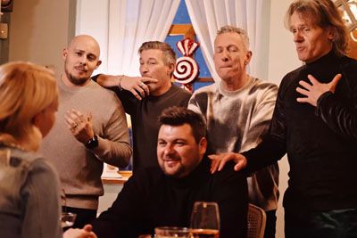 Pesem, ki bo živela na porokah: Victory z novo priredbo ganili zaljubljene