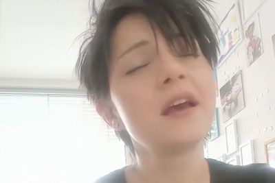 Tanja Žagar zapela pesem Foxy Teens: Posnetek, ki je sprožil ugibanja