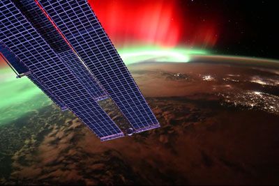 Ruski kozmonavt posnel severni sij: Prizor nad Zemljo, ki jemlje sapo