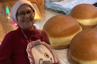 Skrivni recept babice Malči: Pokazala, kako pripravi najboljše pustne krofe