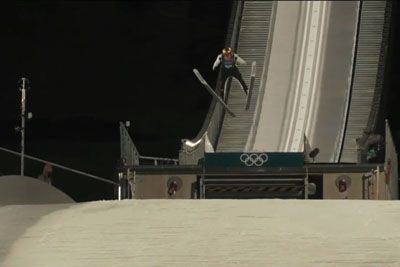 Domen Prevc krepko čez rekord: 143,5 metra na treningu v Predazzu