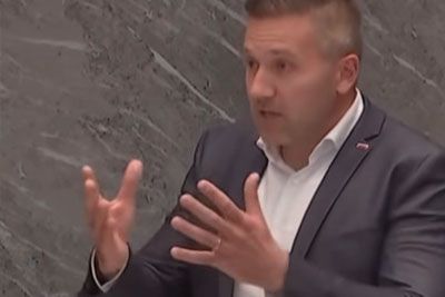 Reberšek razgalil življenjepis poslanke Levice: