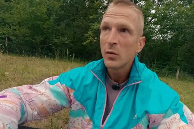 Igor razkril resnico o zlatem jajcu, Juš in dvojčka povsem bledi