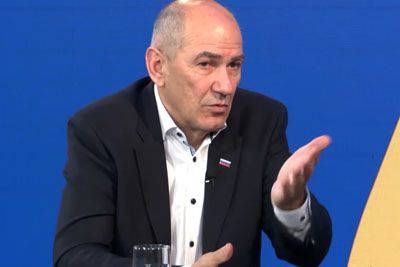 Janez Janša objavil plače na RTV: »Na javni televiziji višje plače kot v vladi«