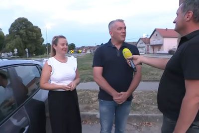 Delavka v solzah: Šef na Hrvaškem ji je za 20 let zvestobe kupil avto