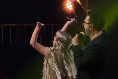 Uroš in Tjaša Steklasa ganila v Hali Tivoli, z njima zapel Petar Grašo