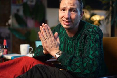 Robert Petan nasmejal s pesmijo o delu od doma, ki jo boste takoj želeli poslati šefu