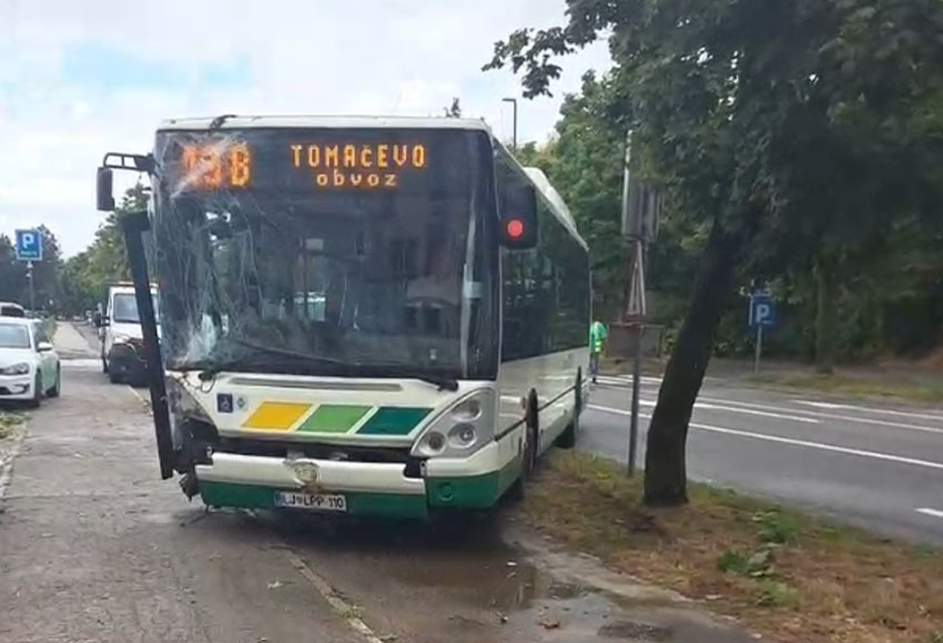 1751903126-Avtobus.jpg