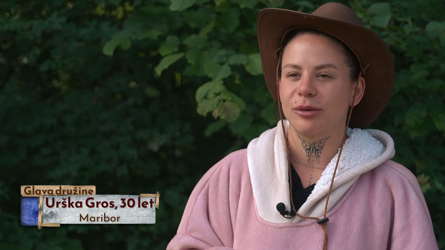 Urška Gros v šovu Kmetija