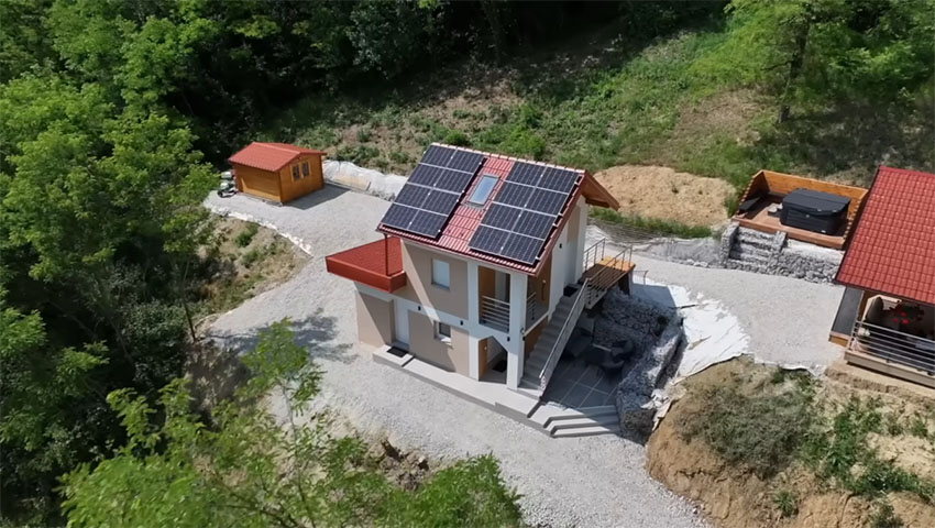 Prenovljena hiša Justusa Reida iz ZDA, ki je na družbenih omrežjih objavljal potek prenove
