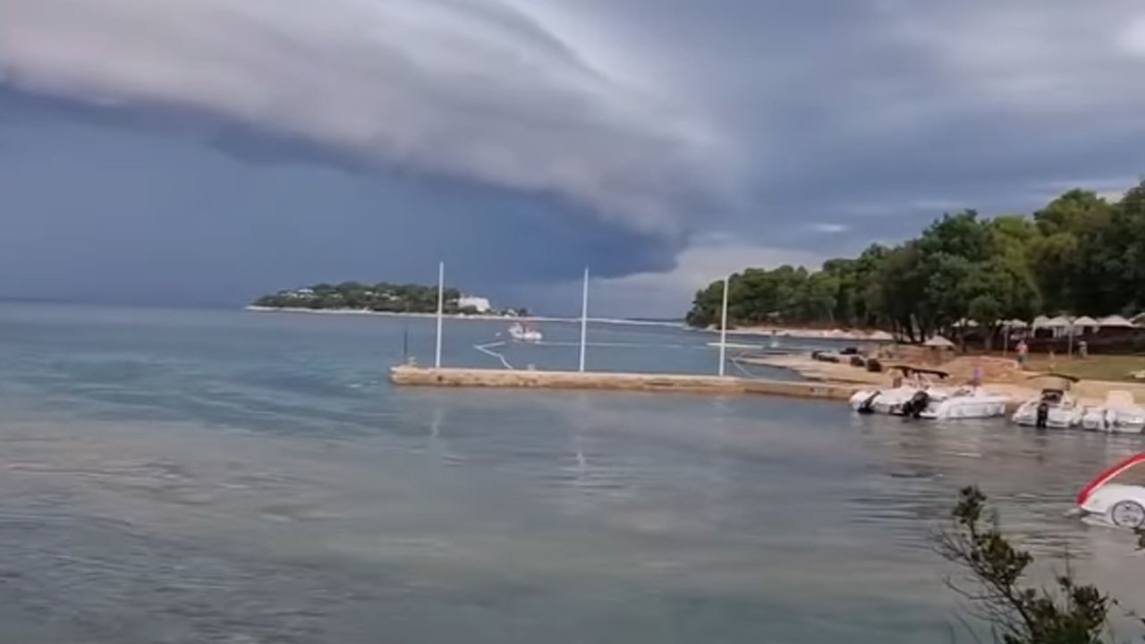Meteocunami v Poreču, morje se je v nekaj minutah dvignilo za pol metra