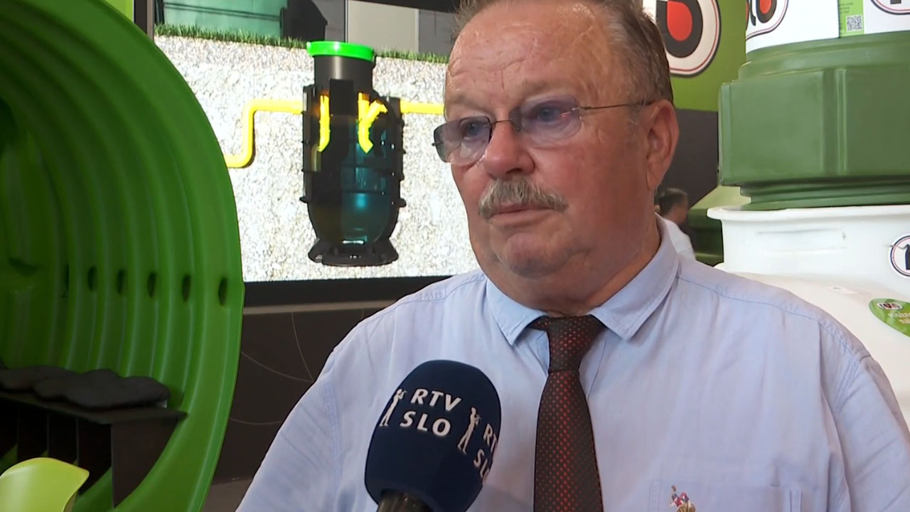 Izjava slovenskega direktorja, ki božičnice ne bi dal nosečnicam in tistim na bolniški