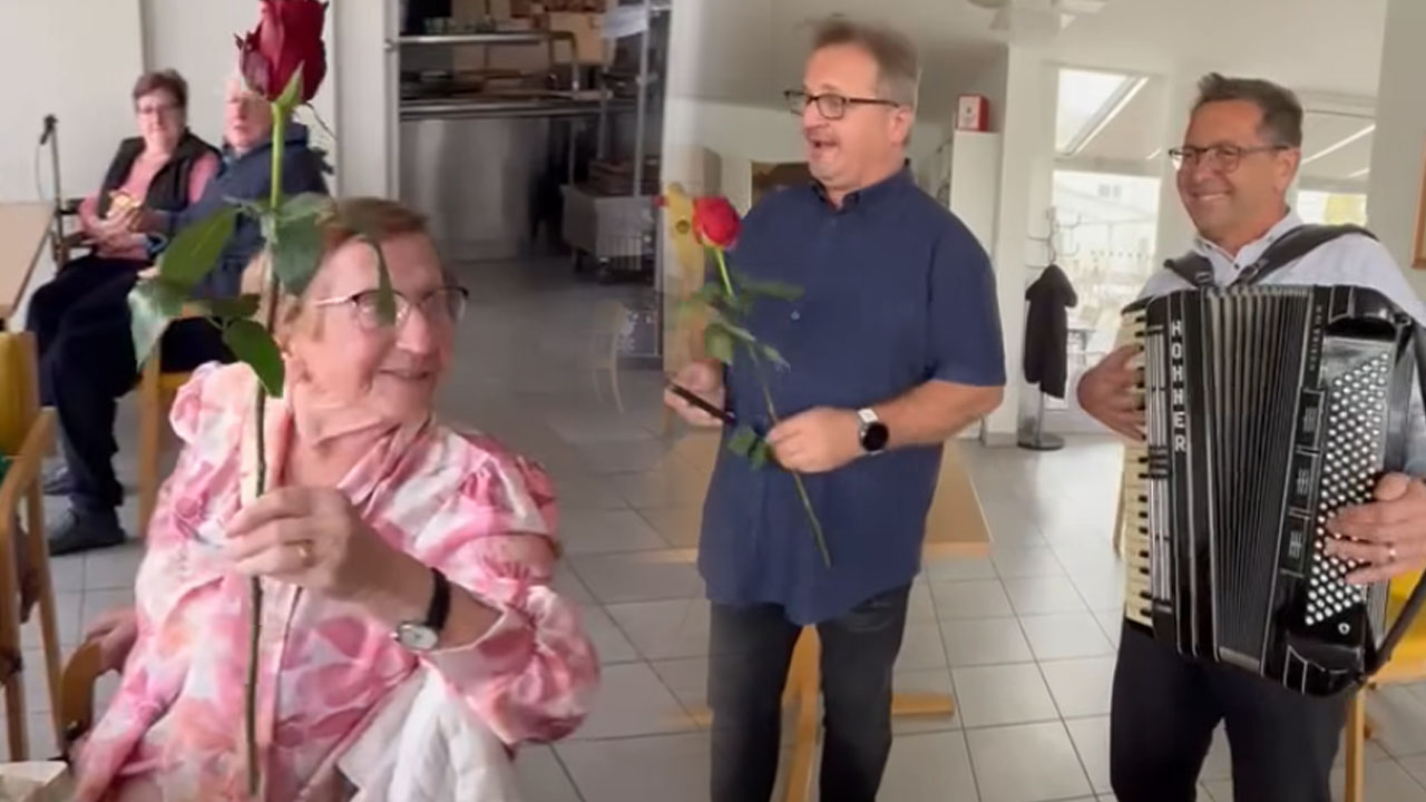 Slovenska muzikanta Boris Lah in Matjaž Mrak sta za mamo Elico zapela pesem Lojzeta Slaka