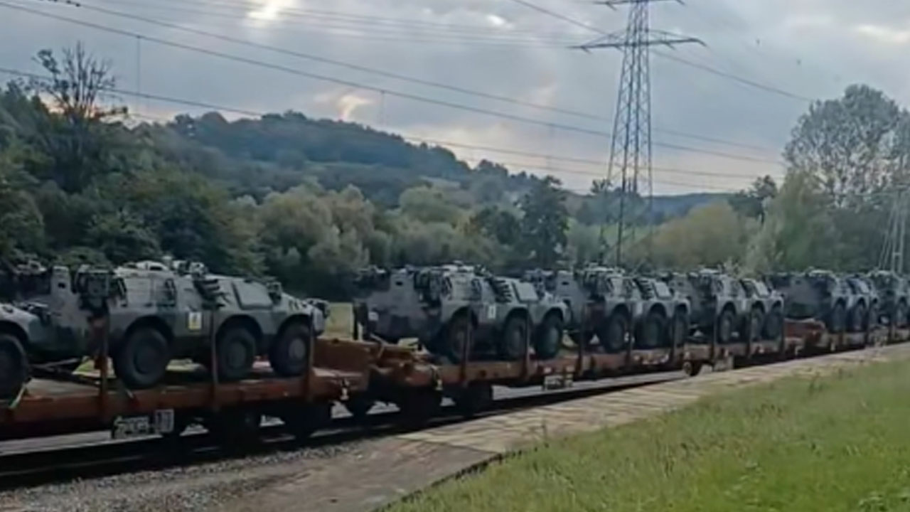 Konvoj lahkih transporterjev Puma 6x6 v Prekmurju