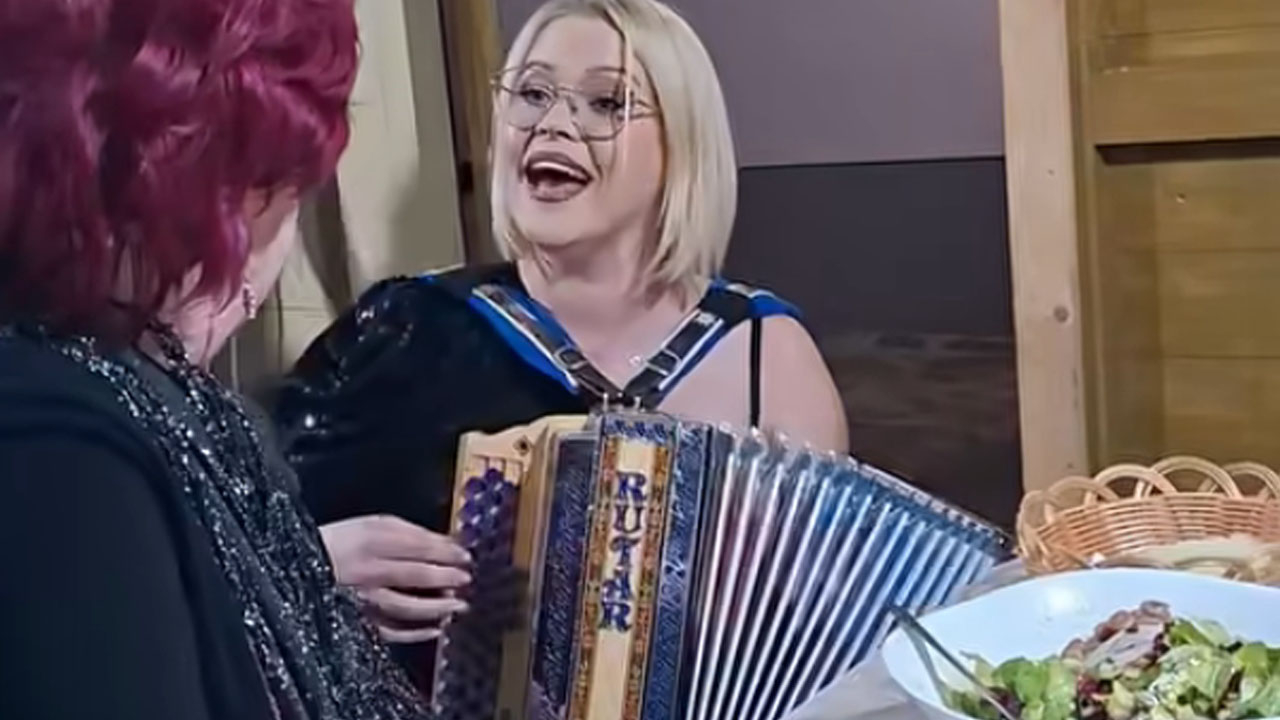 Darja Gajšek je presenetila slavljenko za njen 80. rojstni dan