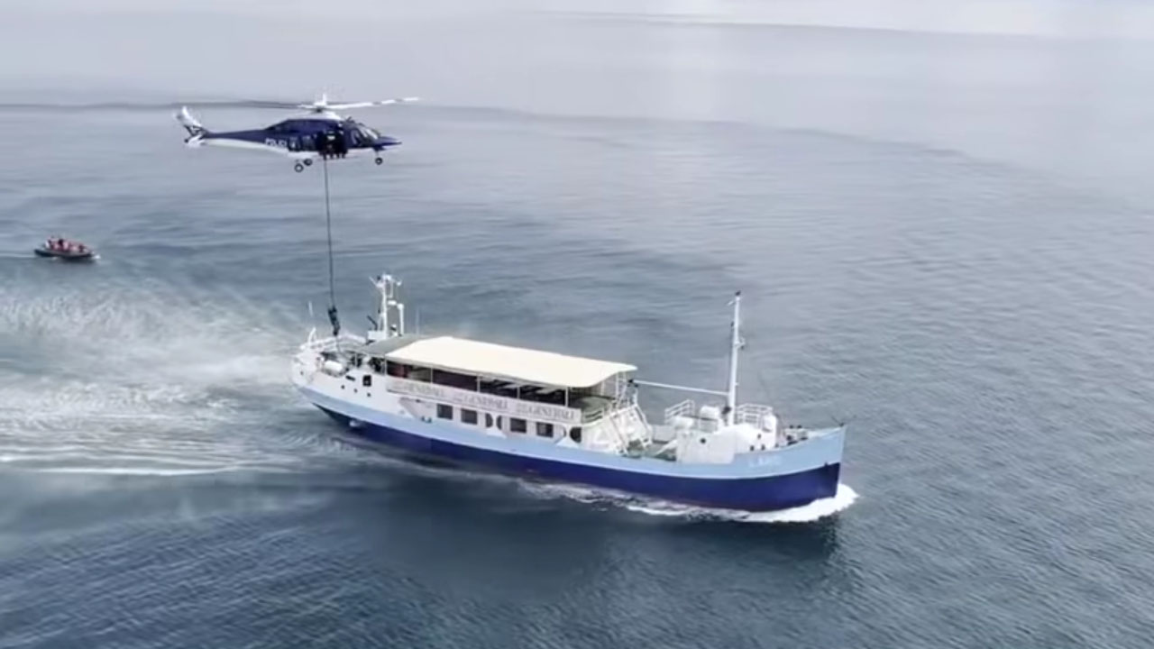 Tik pred razrezom so rešili ladjo Laho, zdaj se vrača nazaj na slovensko obalo, kjer jo bodo preuredili v muzej