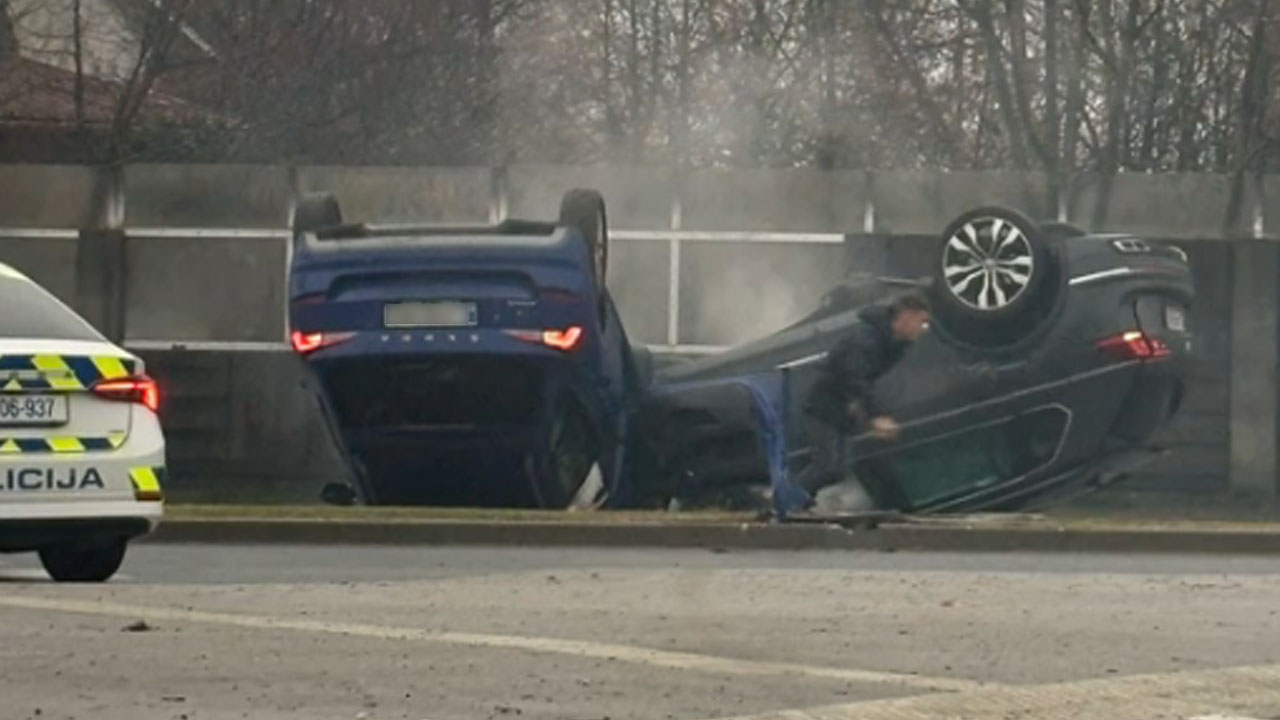 Povzročitelj prometne nesreče v Ljubljani zbežal pred policisti