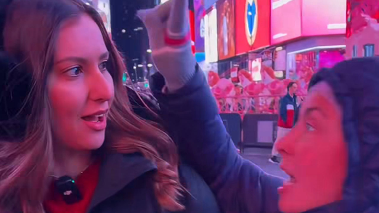 Radijska voditeljica Lara Tošić je v New Yorku doživela incident zaradi slovenske zastave