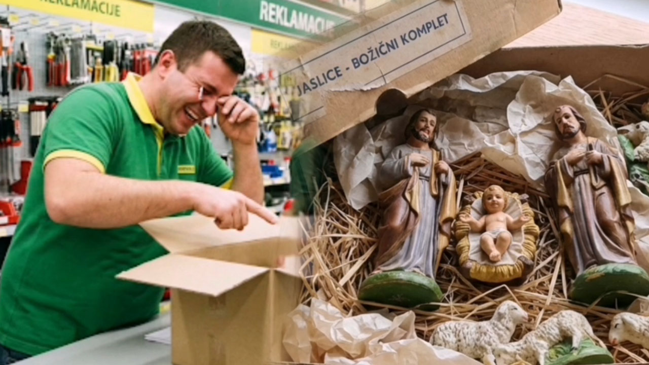 Ob nakupu kompleta za jaslice v Merkurju dobil dva Jožefa