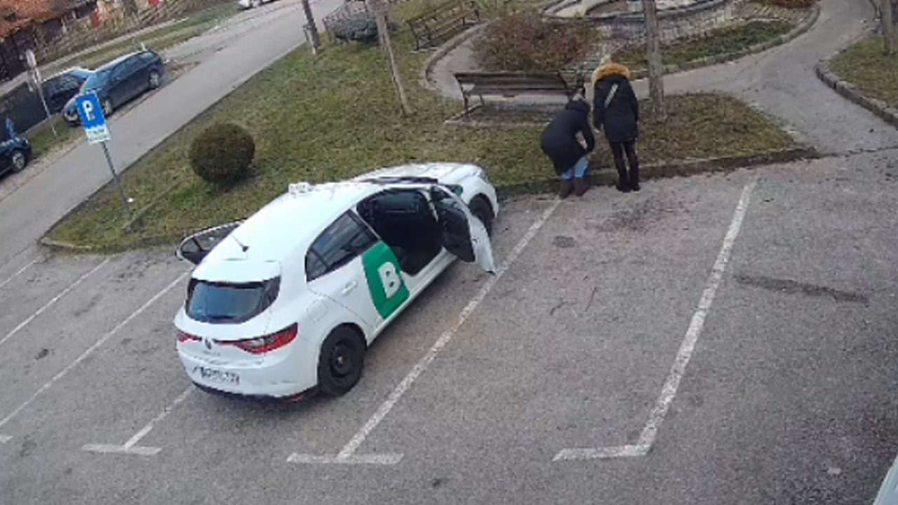 Dve ženski v kraju Lukavec pri Veliki Gorici v plastični vrečki zapustili sedem kužkov