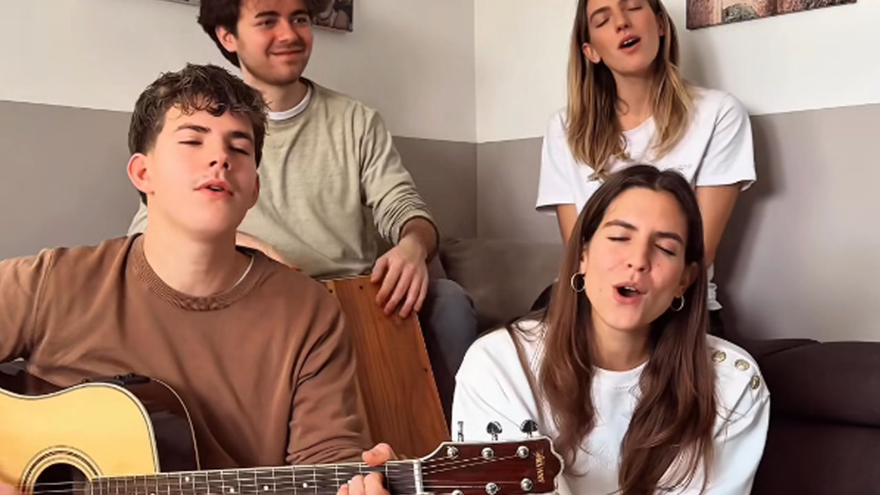 Plutz zapeli pesem Ne prižigaj luči, ki jo izvaja Ansambel Lojzeta Slaka