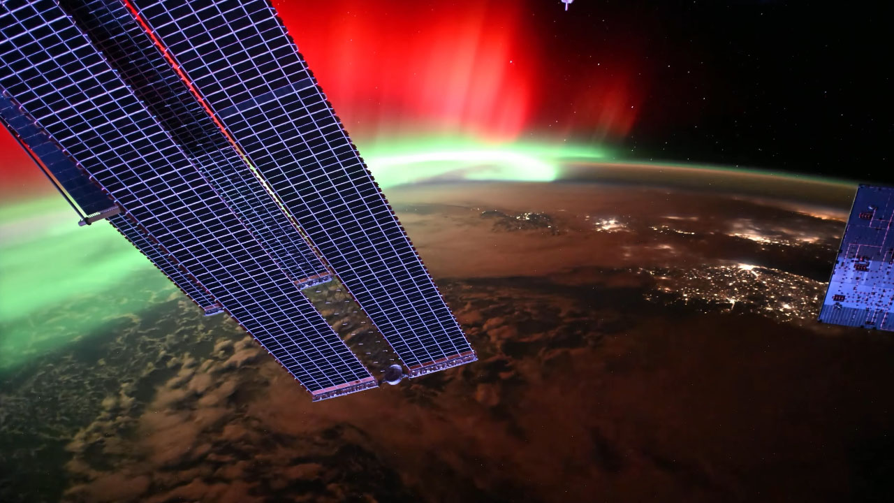 Ruski kozmonavt severni sij posnel iz vesolja