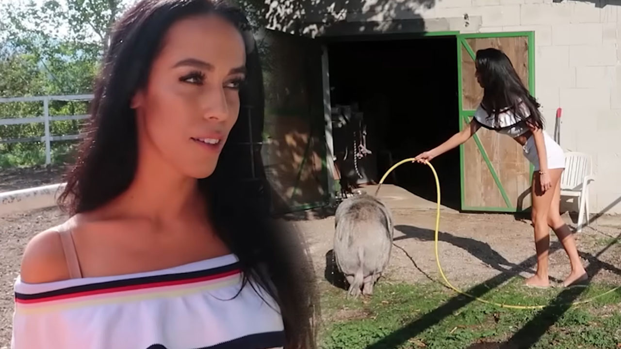 Tina Gaber pred osmimi leti na potepu z Leo Mederal