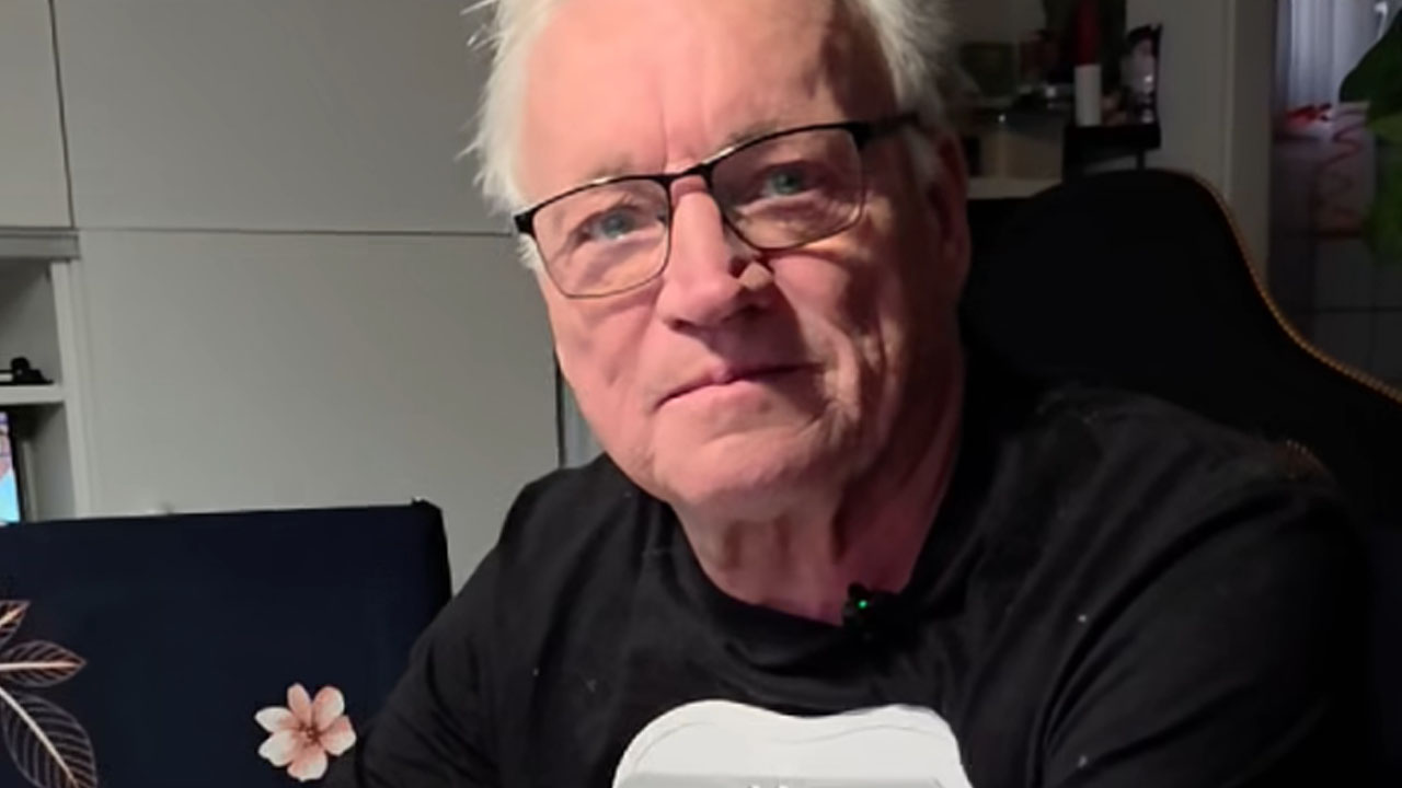 Slavko Roškar doma okreva po zlomu hrbtenice ob obisku sina Roberta Roškarja