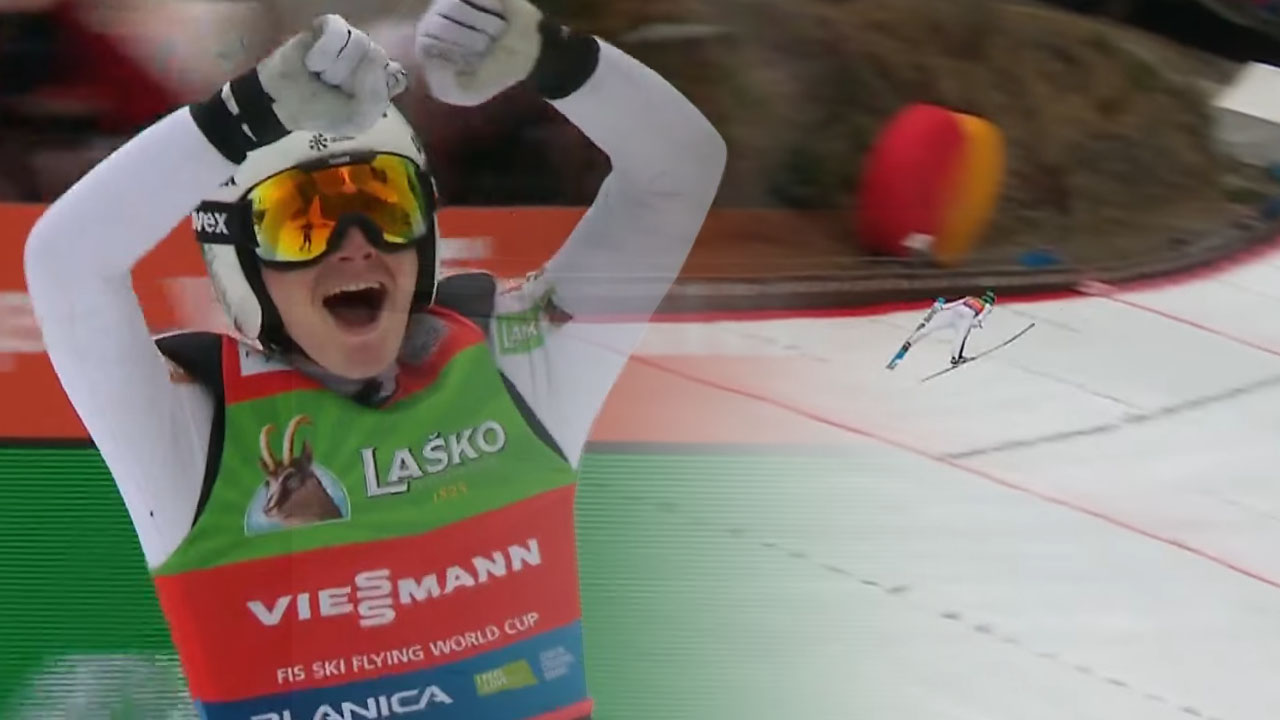 Domen Prevc do svetovnega rekorda v Planici, ob evforiji komentatorjev poletel 254,5 metra