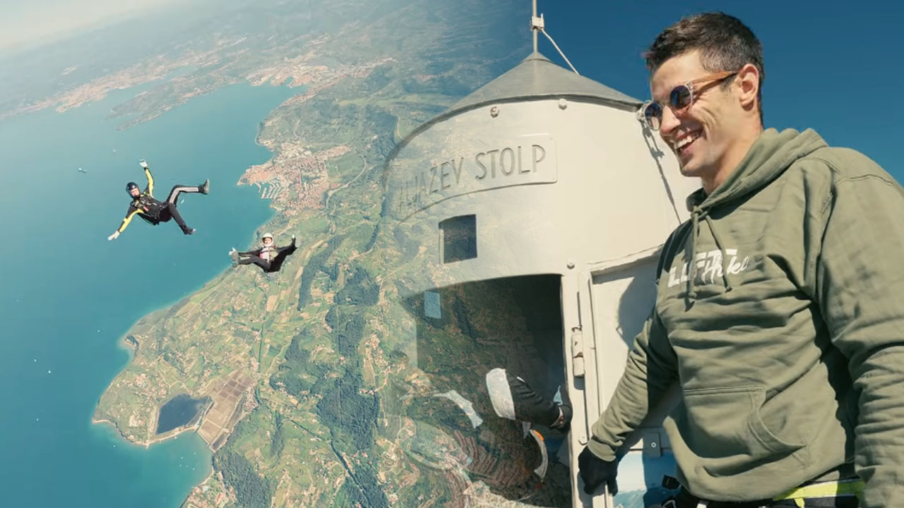 Franko Bajc med podvigom od vrha Triglava do najgloblje točke slovenskega morja v Piranskem zalivu