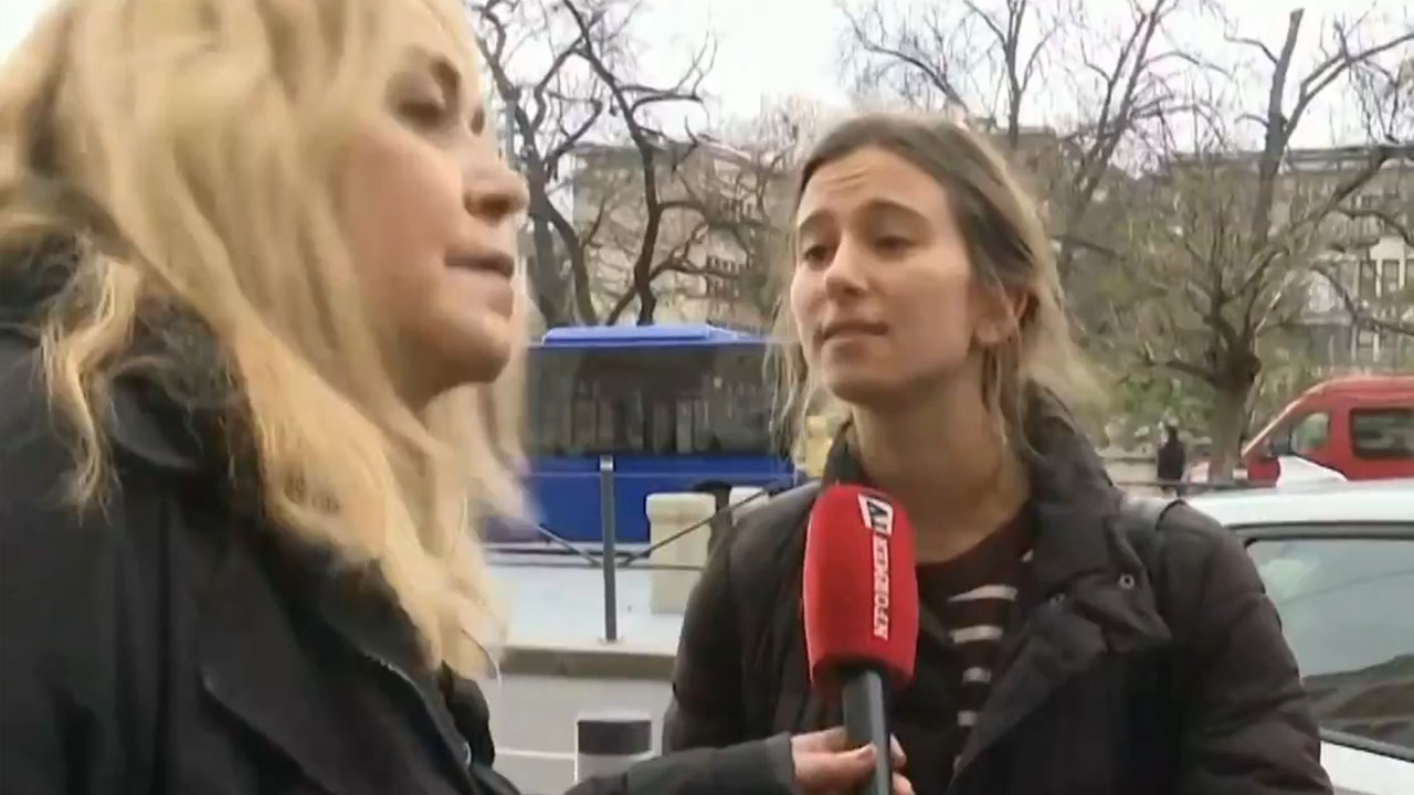 Študentka iz Srbije z ostrim odgovorom novinarki postala viralni simbol protestov