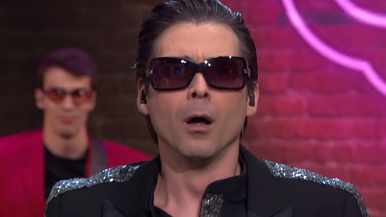 Tilen Artač v parodiji El Presidento kot satirična različica Zorana Stevanovića