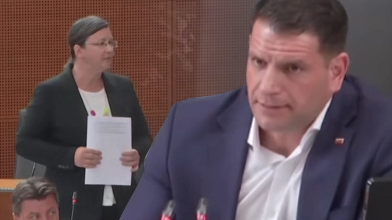 Predsednik Državnega zbora Zoran Stevanović med odločnim vodenjem seje in opozarjanjem poslancev