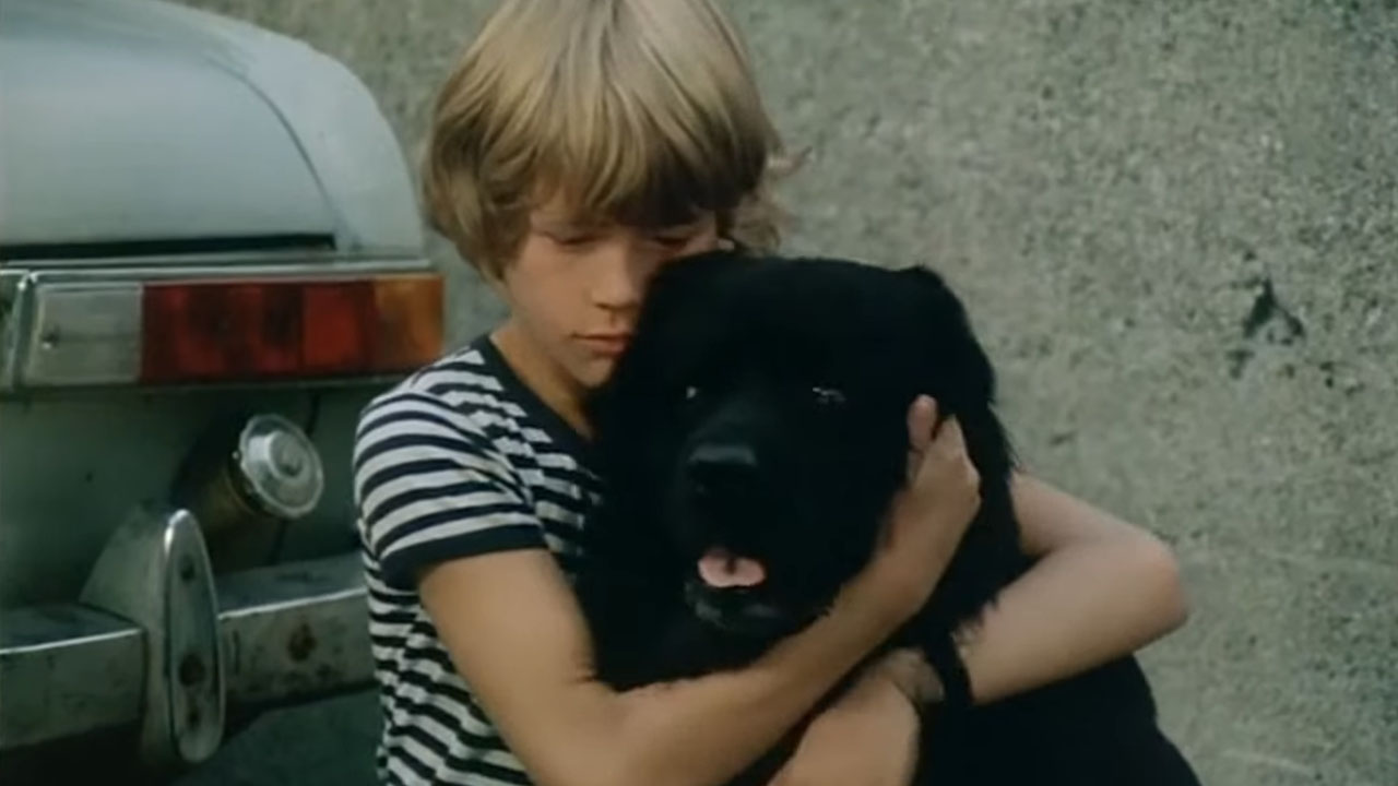 Glavni igralec filma Sreča na vrvici Matjaž Gruden nekoč kot deček Matic, danes pa uspešen diplomat