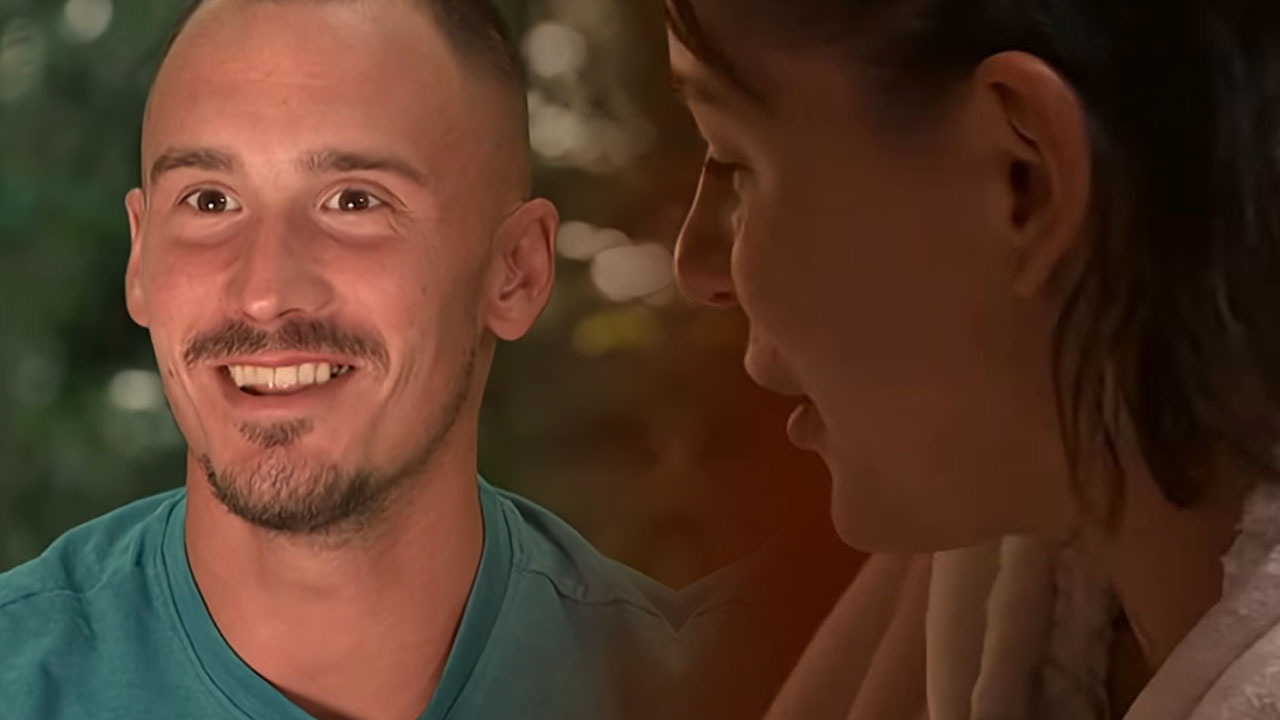 Tekmovalec Žan v šovu Kmetija ponosno kaže fotografijo ultrazvoka, ki mu jo je poslala Urška